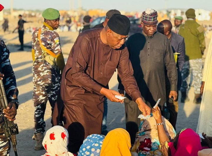 Zulum launches cash, food distribution to 4,000 households in Malam Fatori