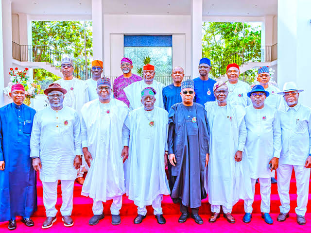 APC Governors in a group photograph with VP Kashim Shettima and President Bola Tinubu