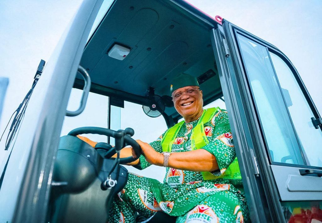 Akwa Ibom announces purchase of 50 CNG buses to ease urban transportation