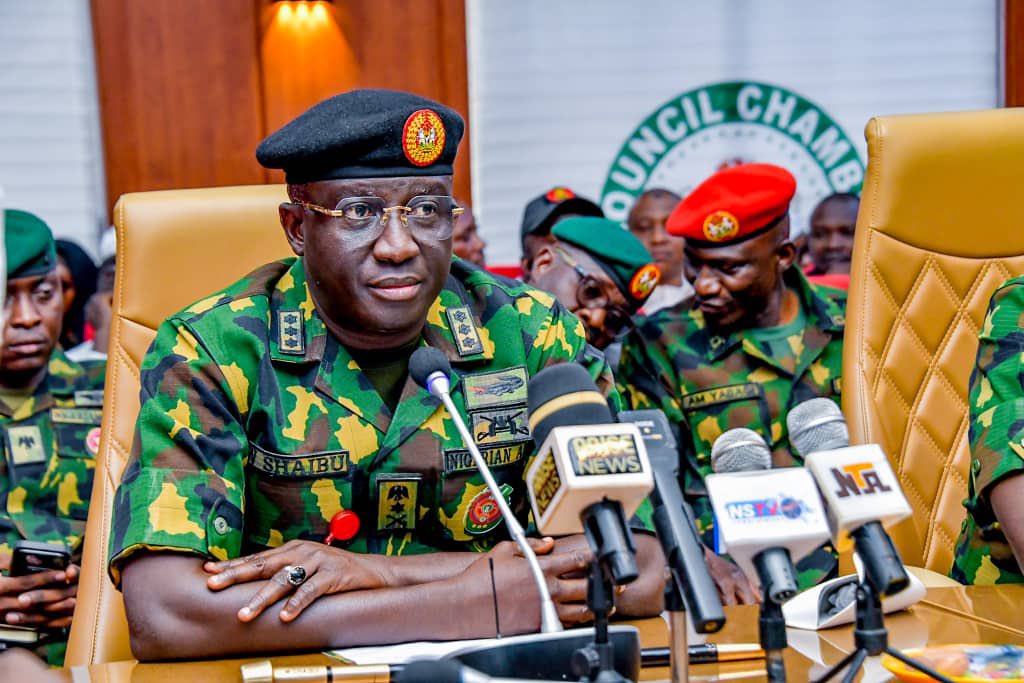 COAS visits IBB, Abdusalami, Niger Governor Bago, pledges enhanced security, collaboration 2 Chief of Army Staff (COAS), Lieutenant General Waidi Shaibu