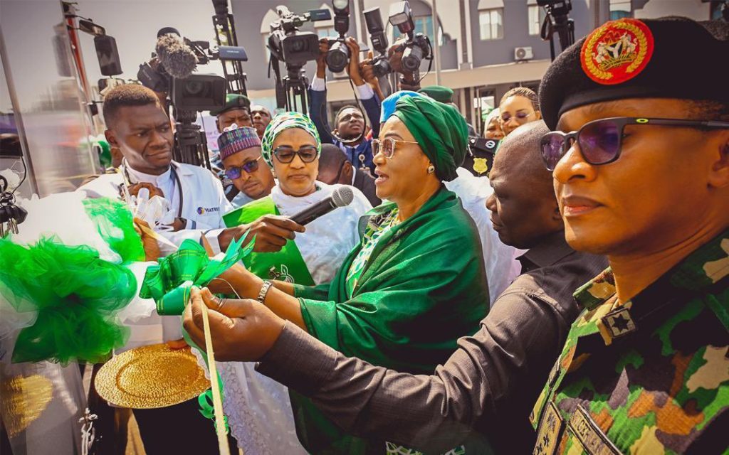 Nigerian first lady donates 3 mobile ambulances to Taraba Govt, NYSC 2 Nigerian first lady donates 3 mobile ambulances to Taraba Govt, NYSC