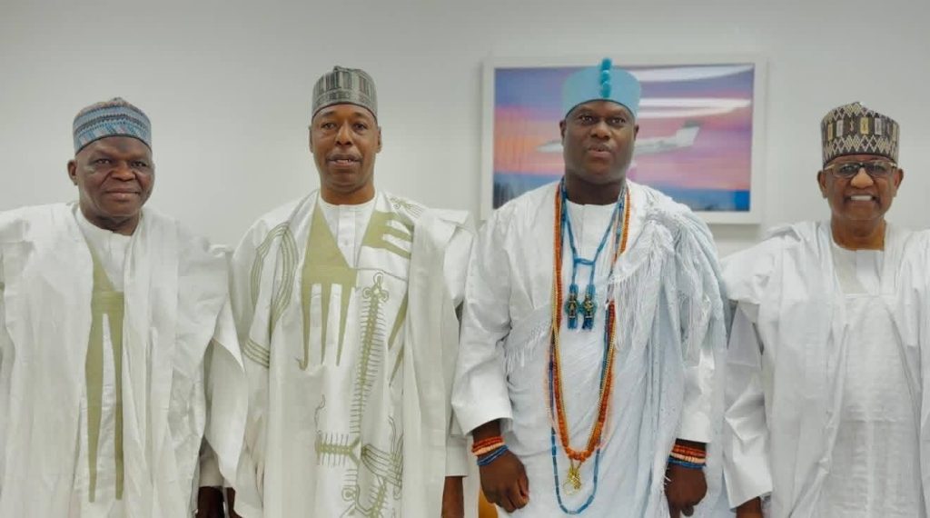 Borno State Governor, Professor Babagana Umara (2nd left), Ooni of Ife, Oba Adeyeye Enitan Ogunwusi (CFR) Ojaja II (2nd right), former Deputy Governor of Borno, Ali Abubakar Jatau (1st left) and Alhaji Muhammadu Indimi (1st right) during a visit by the Ooni at the Government House, Maiduguri.