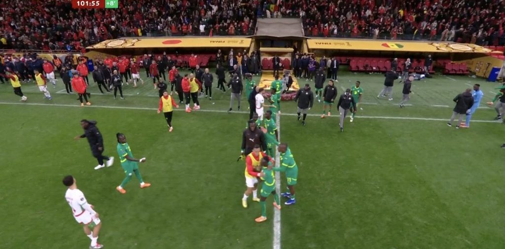 Chaos at AFCON Final as Senegal players walk off after late Morocco penalty 2 Chaos at AFCON Final as Senegal players walk off after late Morocco penalty