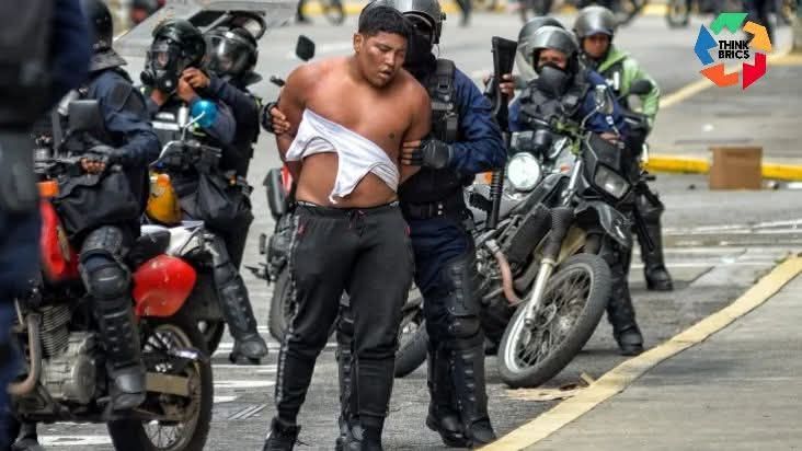 Venezuela hunts collaborators after Maduro arrest by U.S. forces 2 Venezuela Police arrest one of the suspects that aided US operation