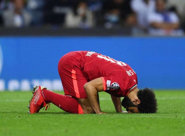 Mohammed Salah observing his prayers during Ramadan