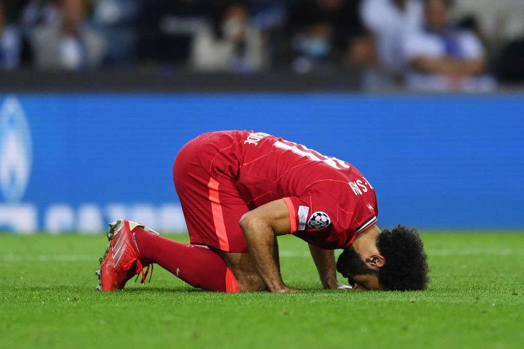 Mohammed Salah observing his prayers during Ramadan