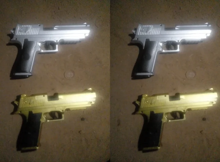 Police arrest 2 suspected robbers, recover toy pistols in Oyo