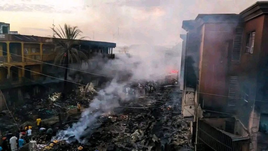 PHOTONews: Fire ravages Singer Market in Kano, over ₦5bn goods destroyed 4 Fire ravages Singer Market in Kano, over ₦5bn goods destroyed