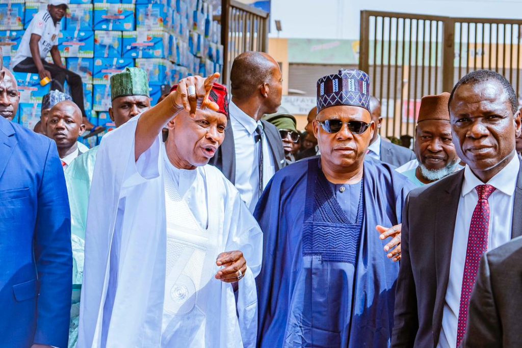 Singer Market Inferno: FG, APC governors donate N8bn to Kano traders