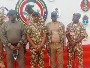 Defence minister visits Maiduguri
