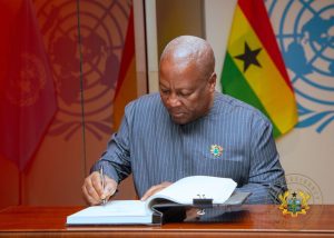 Ghanaian President John mahama