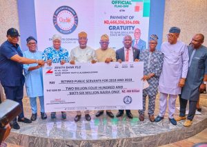 Ondo pays gratuity to Retired civil servants