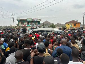 Mutfwang visits Angwan Rukuba in Jos, vows justice for victims of terrorist attack