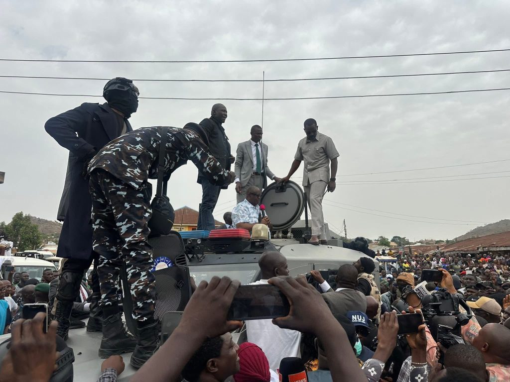 Mutfwang visits Angwan Rukuba in Jos, vows justice for victims of terrorist attack 1 Mutfwang visits Angwan Rukuba in Jos, vows justice for victims of terrorist attack