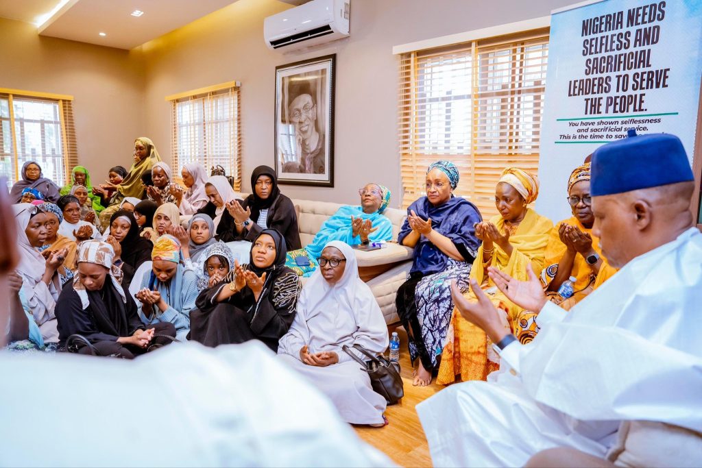 Shettima visits El-Rufai, consoles ex-Kaduna Governor over mother's demise(+Photos) 3 Shettima visit El rufai