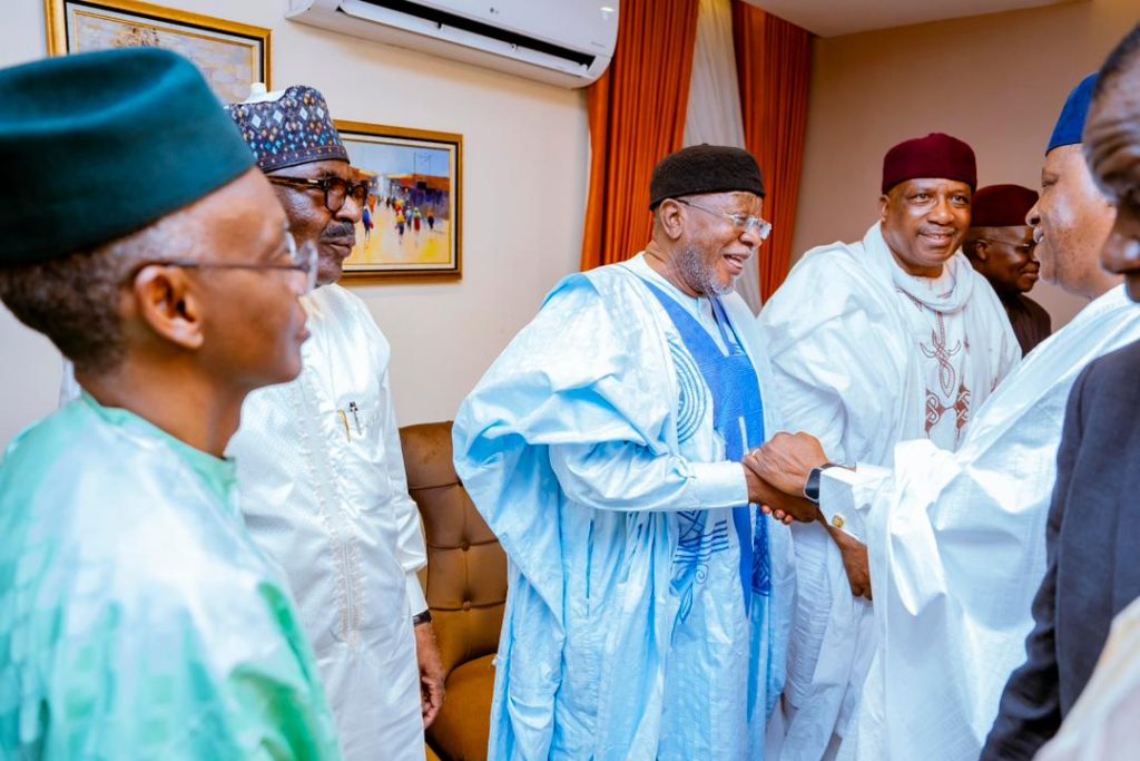 Shettima visits El-Rufai, consoles ex-Kaduna Governor over mother's demise(+Photos) 6 Shettima visits El-Rufai, consoles ex-Kaduna Governor over mother's demise(+Photos)