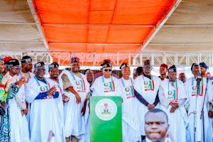 Yesterday in Yola, Vice President Kashim Shettima, representing President Bola Ahmed Tinubu, officially received Adamawa State Governor Ahmadu Umaru Fintiri and his supporters into the All Progressives Congress (APC)