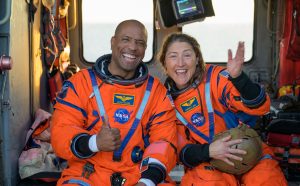 Artemis II crew returns safely to earth3