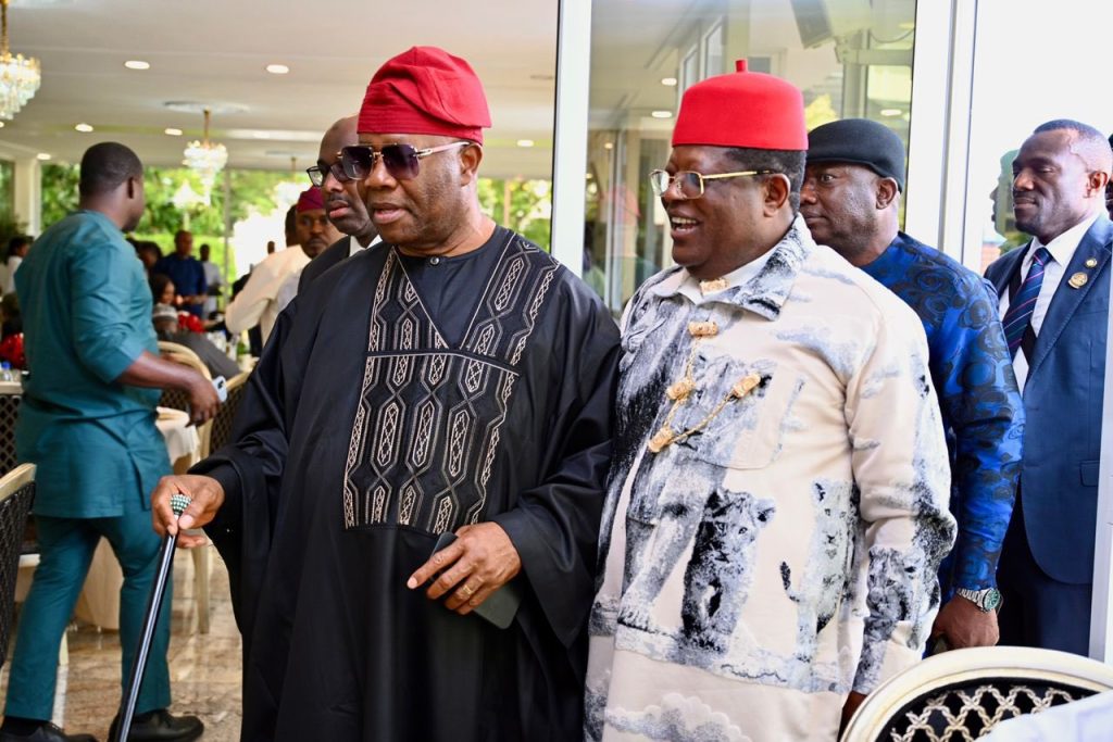 Wike, Akpabio, Umahi, Oshiomole pay final respects to Senator Mpigi in Rivers 3 Wike, Akpabio, Umahi, Oshiomole pay final respects to Senator Mpigi in Rivers
