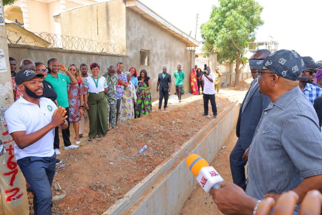 FCT Minister announces imminent relocation for Apo Mechanics, completion of Apo-Karshi Road 4 Wike addresses Kubwa residents