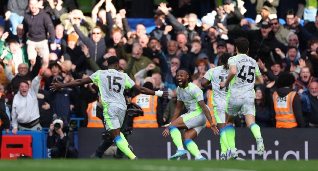 Manchester City thrash Chelsea 3-0, close gap on Arsenal to reignite EPL title race
