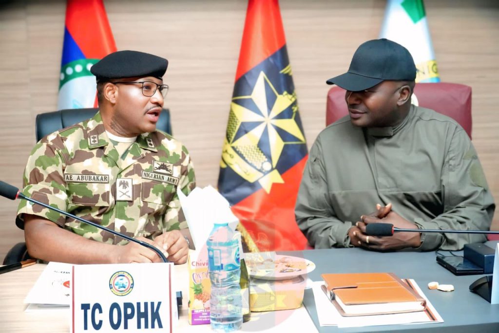 UPDATED: Defence Minister visits HQ Operation Hadin Kai, commends troops, reaffirms FG resolve to defeat terrorism 3 minister of defense musa visits troops in Maiduguri