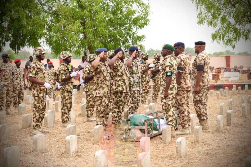 Late Brig. Gen. Braimah, other fallen heroes laid to rest with military honours (+Photos) 3 nigerian Army buries Brig. Gen Omo Braimah in borno