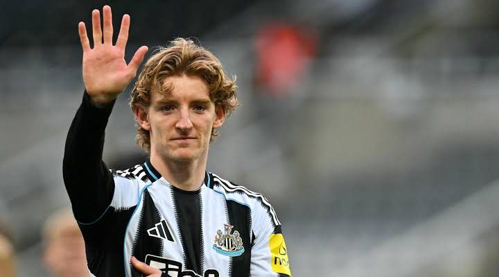Barcelona agree €80m Anthony Gordon deal with Newcastle