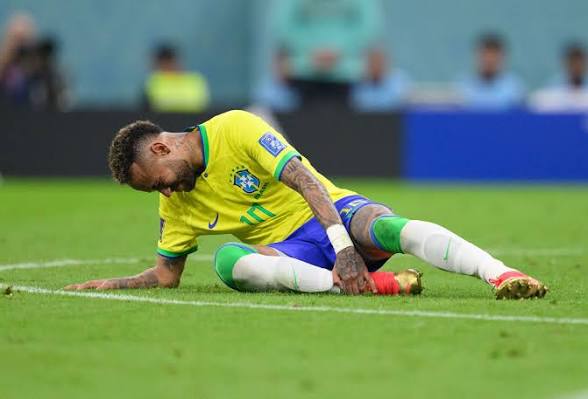 World Cup panic for Brazil as Neymar suffers fresh injury setback Fresh fears have hit Brazil’s World Cup camp after Neymar Jr suffered another injury setback that could rule him out of the Seleção’s opening match against Morocco. Transfer expert, Fabrizio Romano, revealed that medical tests confirmed the Brazilian star will be sidelined for between two and three weeks, forcing him to miss Brazil’s final round of friendly games before the tournament. The timing is a major concern for Brazil. With the World Cup fast approaching, Neymar is now in a race to recover and regain fitness before Brazil begin their campaign. Missing the warm-up matches also means the forward could head into the tournament short of match sharpness at a crucial stage. The injury could also force Brazil coach Carlo Ancelotti into late changes to his plans. Neymar remains one of the team’s most experienced attacking players and a key figure in the way Brazil build their play in the final third. His possible absence against Morocco would likely place more responsibility on younger attacking stars like Vinicius Jr, Rodrygo and Endrick much earlier than expected. Injuries have disrupted Neymar’s recent seasons, and this latest setback has already sparked concern among Brazilian supporters ahead of the tournament. Brazil open their World Cup campaign against Morocco in one of the biggest fixtures of the opening round, with doubts now growing over Neymar’s availability for the game.