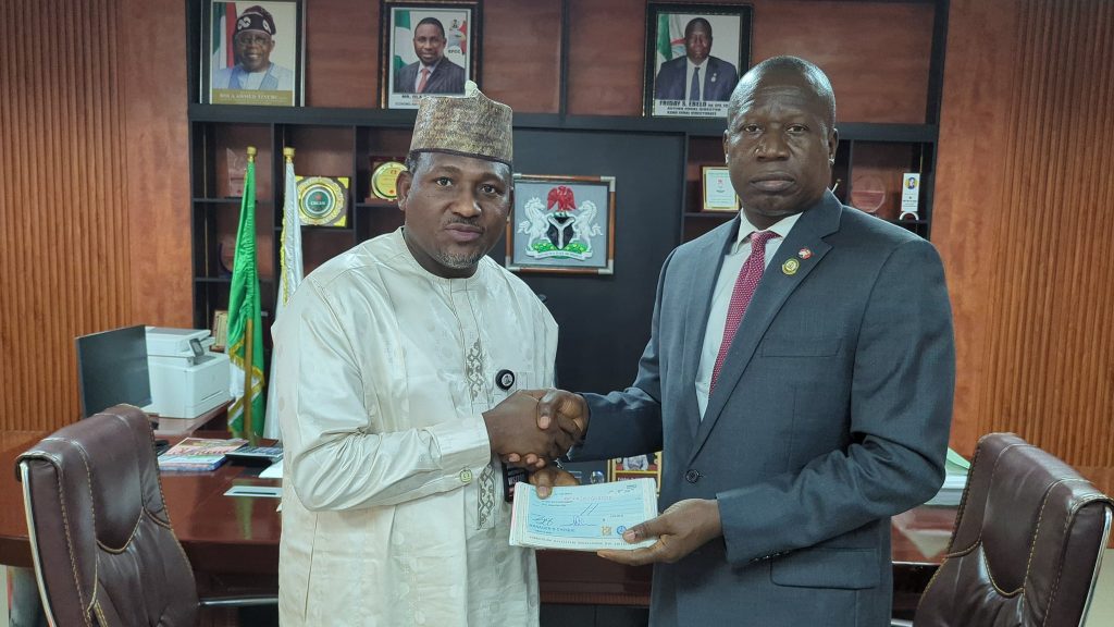 EFCC hands over recovered N837 million to Katsina Govt