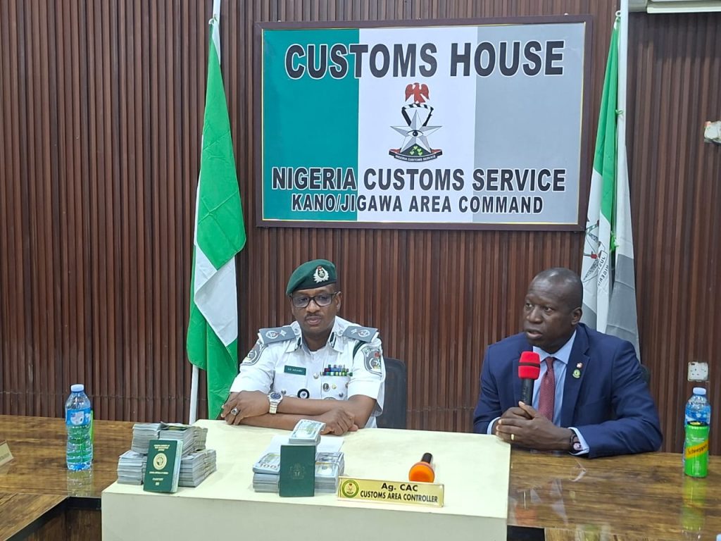 Kano/Jigawa Customs cracks down on illegal cash movement, hands over $461,600 to EFCC