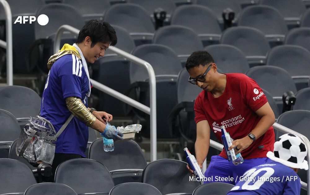 2026 World Cup: Japan fans win hearts as they clean up stadium after thrilling draw against Netherlands
