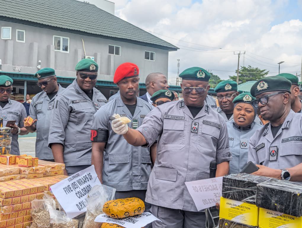 3 arrested as Oyo/Osun Customs busts firearms smuggling ring