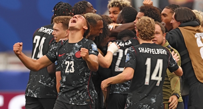 FIFA World Cup: Canada eliminate South Africa with dramatic late goal 2 FIFA World Cup: Canada eliminate South Africa with dramatic late goal