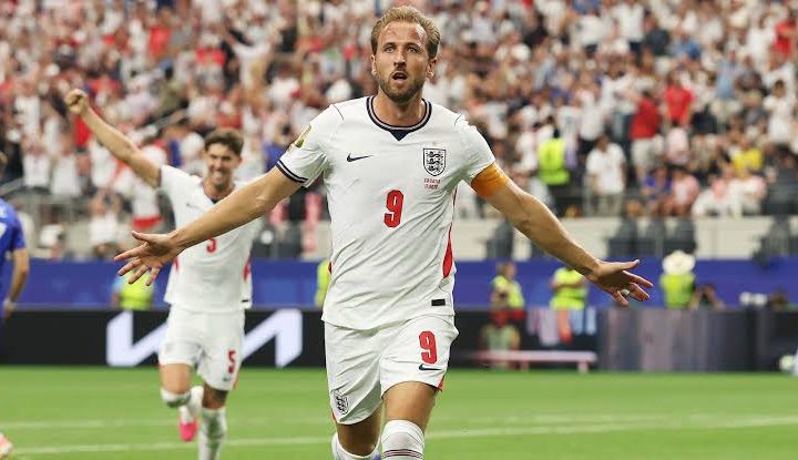 Kane breaks England World Cup record as 3 Lions top Group, Croatia end Ghana's dream