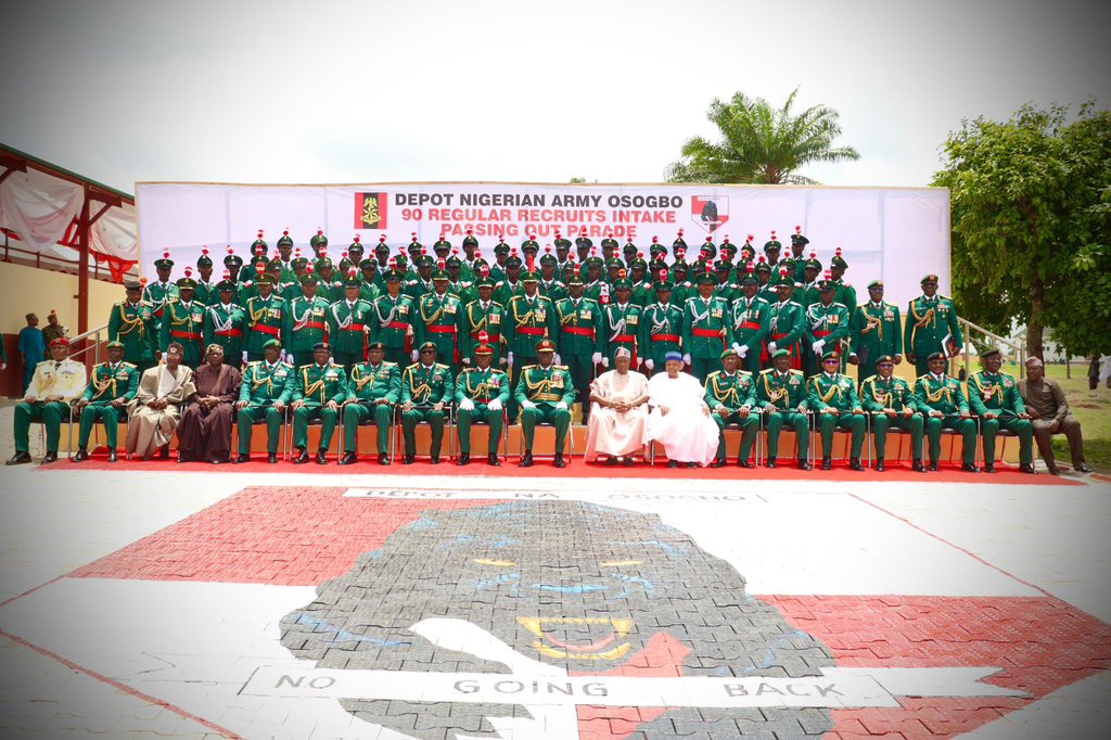 Over 8,000 fresh soldiers join Nigerian Army as COAS boosts operations