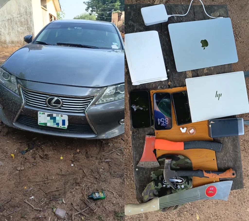 Oyo police arrest 2 suspected cultists, recover weapons, hard drugs