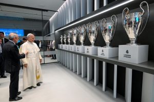 Pope Leo XIV tours Real Madrid’s iconic trophy collection at Santiago Bernabéu