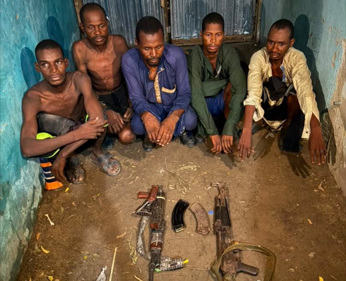 Troops arrest 5 suspected kidnappers, recover AK-47 rifles in Borno