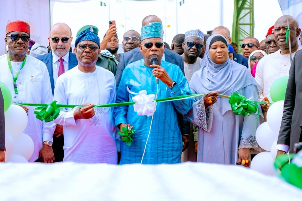 tinubu commissions projects in Abuja