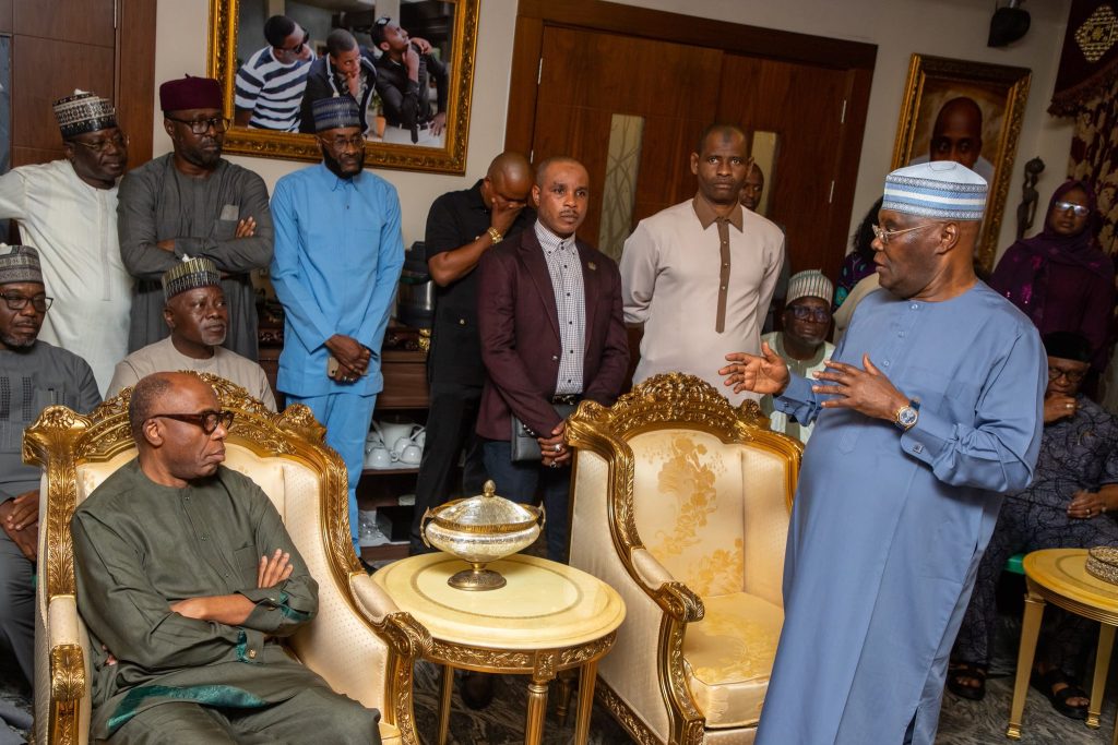 Atiku visits Amaechi, offers condolences over loss of mother