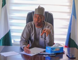Zulum performs official state duties from Biu, meets security chiefs 