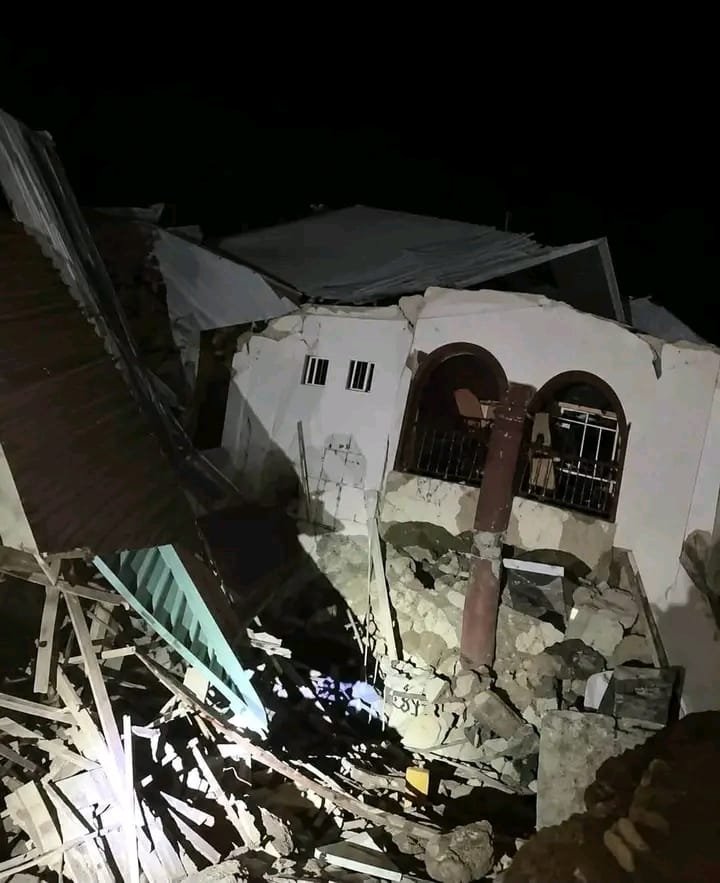 Anambra hostel collapse: 3 students rescued as search continues for trapped victims