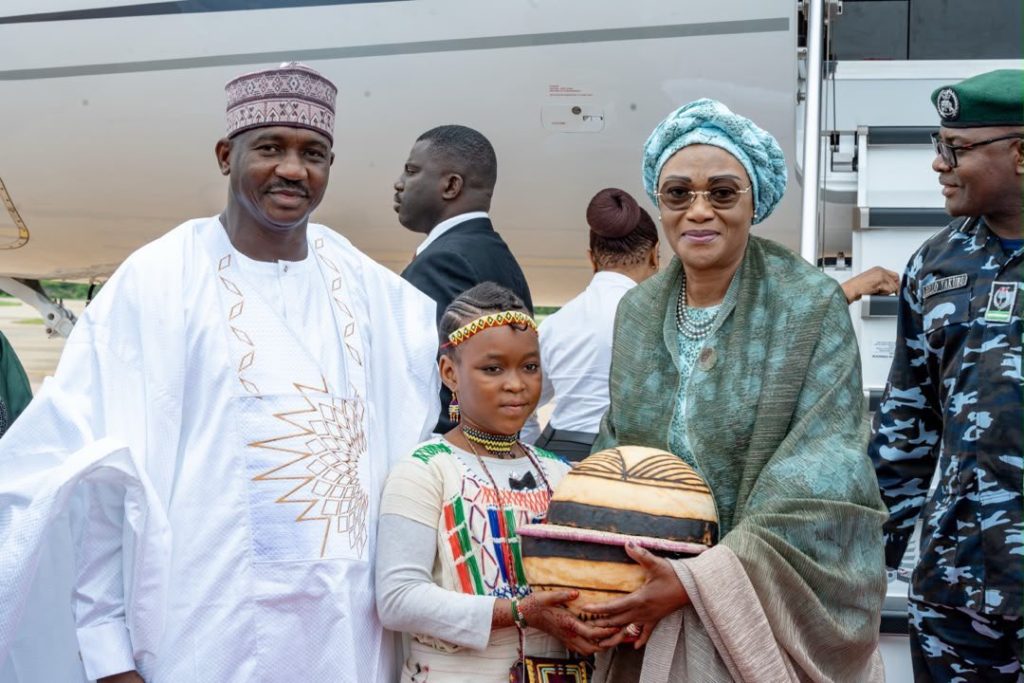 First Lady visits Sultan as monarch lauds impact of RHI interventions nationwide 3 First Lady visits Sultan as monarch lauds impact of RHI interventions nationwide