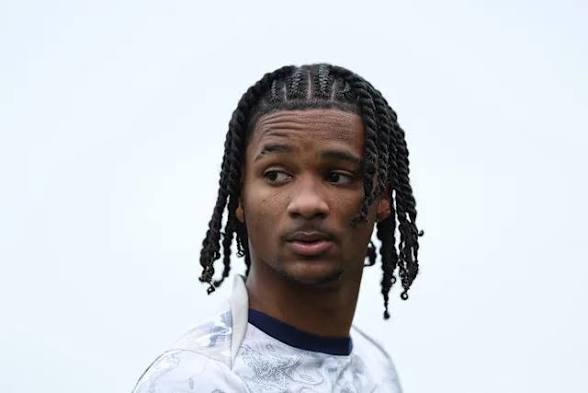 Manchester United strengthen guture with signing of Tottenham Wonderkid Tynan Thompson