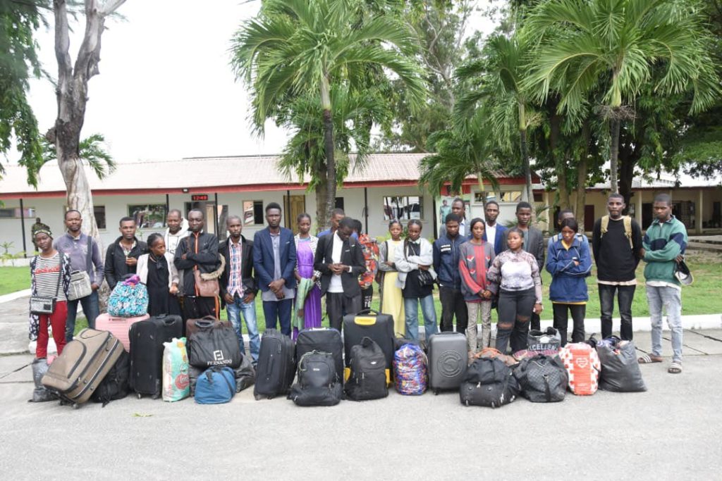 Nigerian Army raids suspected hideout in Epe, arrest 24 foreigners