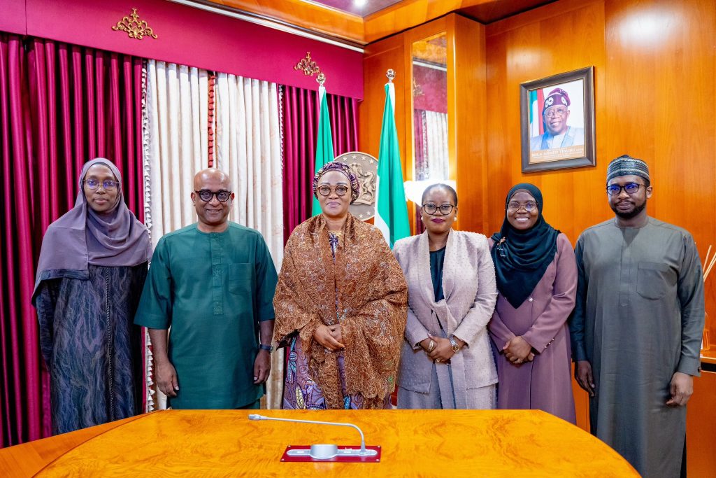 Nigerian First Lady receives World Bank team