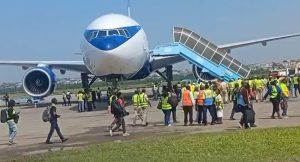 FG extends South Africa evacuation as Xenophobic attacks kill 2 Nigerians, final flight set for July 10