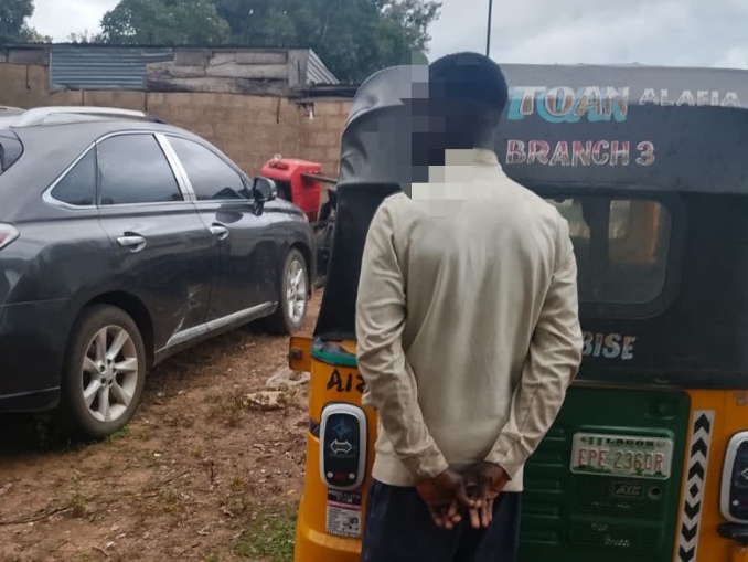 Oyo police arrest suspected armed robbers, recover stolen tricycle