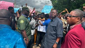 Protest rocks osun over soldiers assault on students